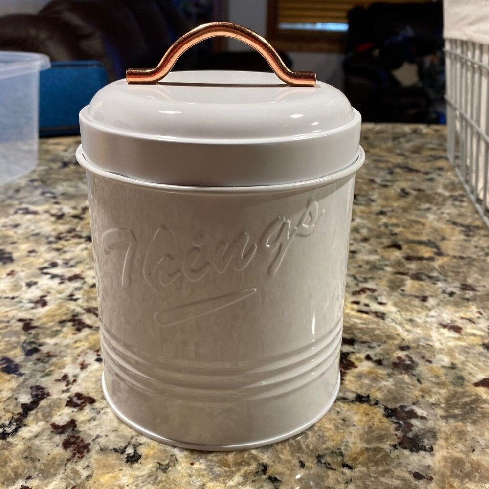 Canister AQ ROBELY THINGS HOLDER